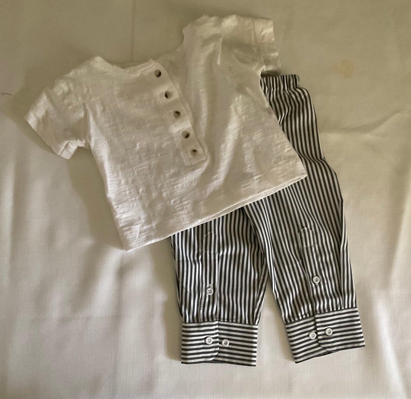 White Top & Gray & White striped Sleeve Pants