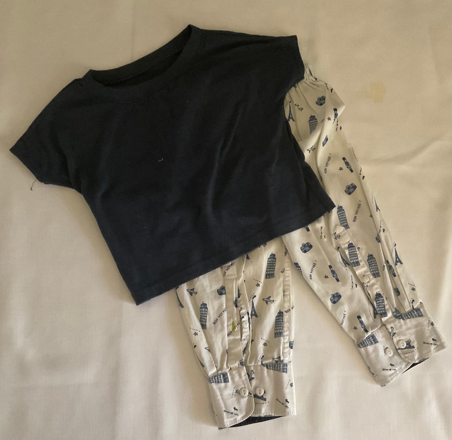 2 Pc knit Top & Paris Sleeve Pants